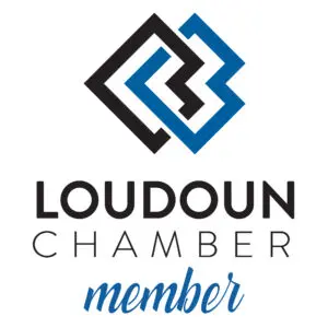 A logo for the loudoun chamber of commerce.